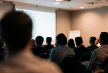 آموزش تاب‌آوری برای کارکنان صنعتی: سپر روانی در برابر فرسودگی شغلی و بحران‌ها