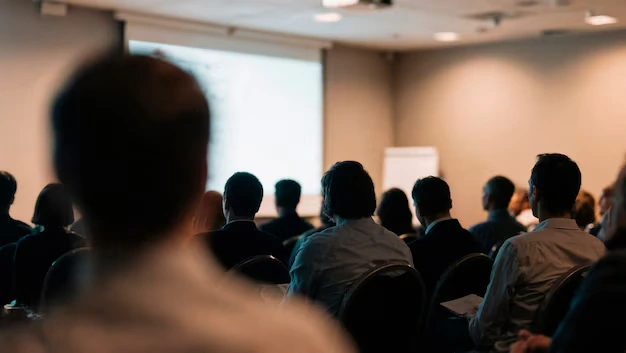 آموزش تابآوری برای کارکنان صنعتی: سپر روانی در برابر فرسودگی شغلی و بحرانها